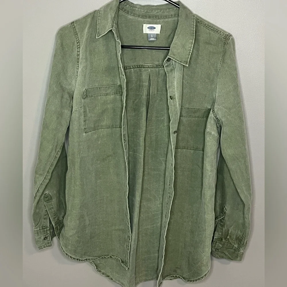 Old navy Relaxed Tencel® Shirt for Women - Picture 3 of 5
